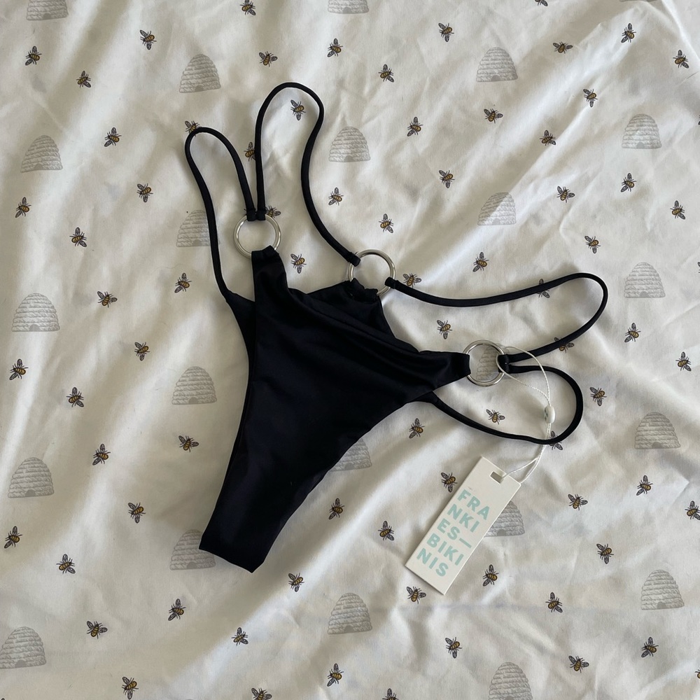 Frankie’s Bikinis Kailyn Bottom